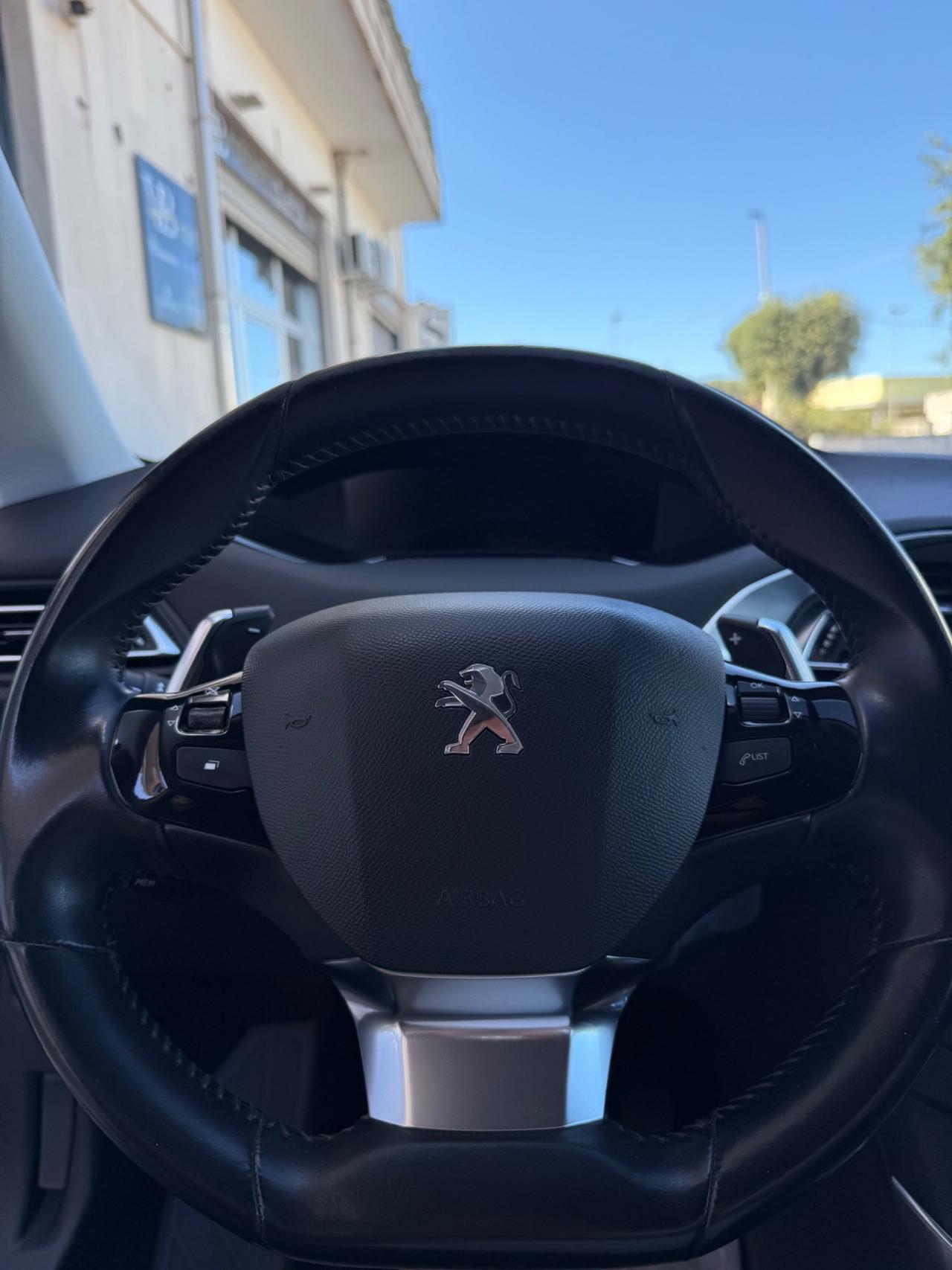 Peugeot 308 1.5 bluehdi Allure Pack CAMBIO AUTOMATICO,NAVI,TELECAMERA,FARI LED,VIRTUAL COCKPIT
