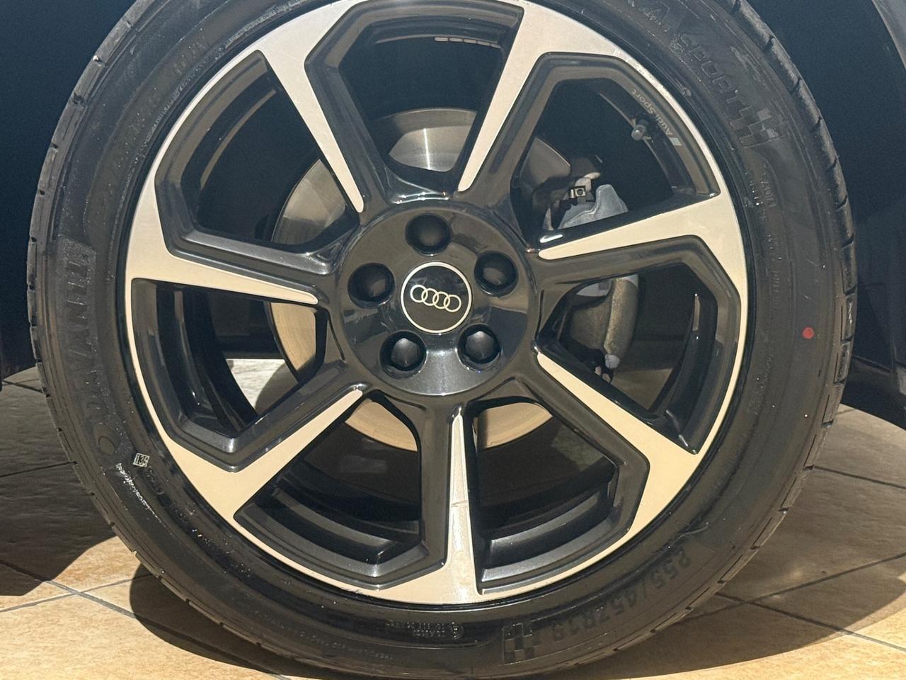 Audi Q3 35 TDI S tronic S-LINE edition