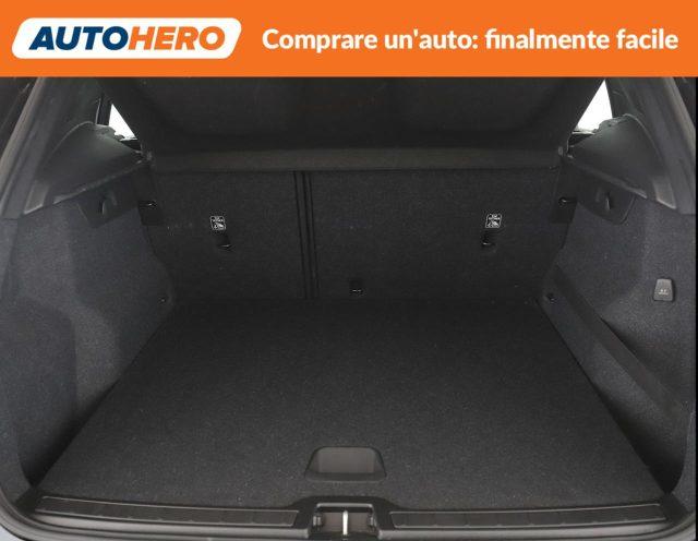 VOLVO XC40 T2 Momentum Pro