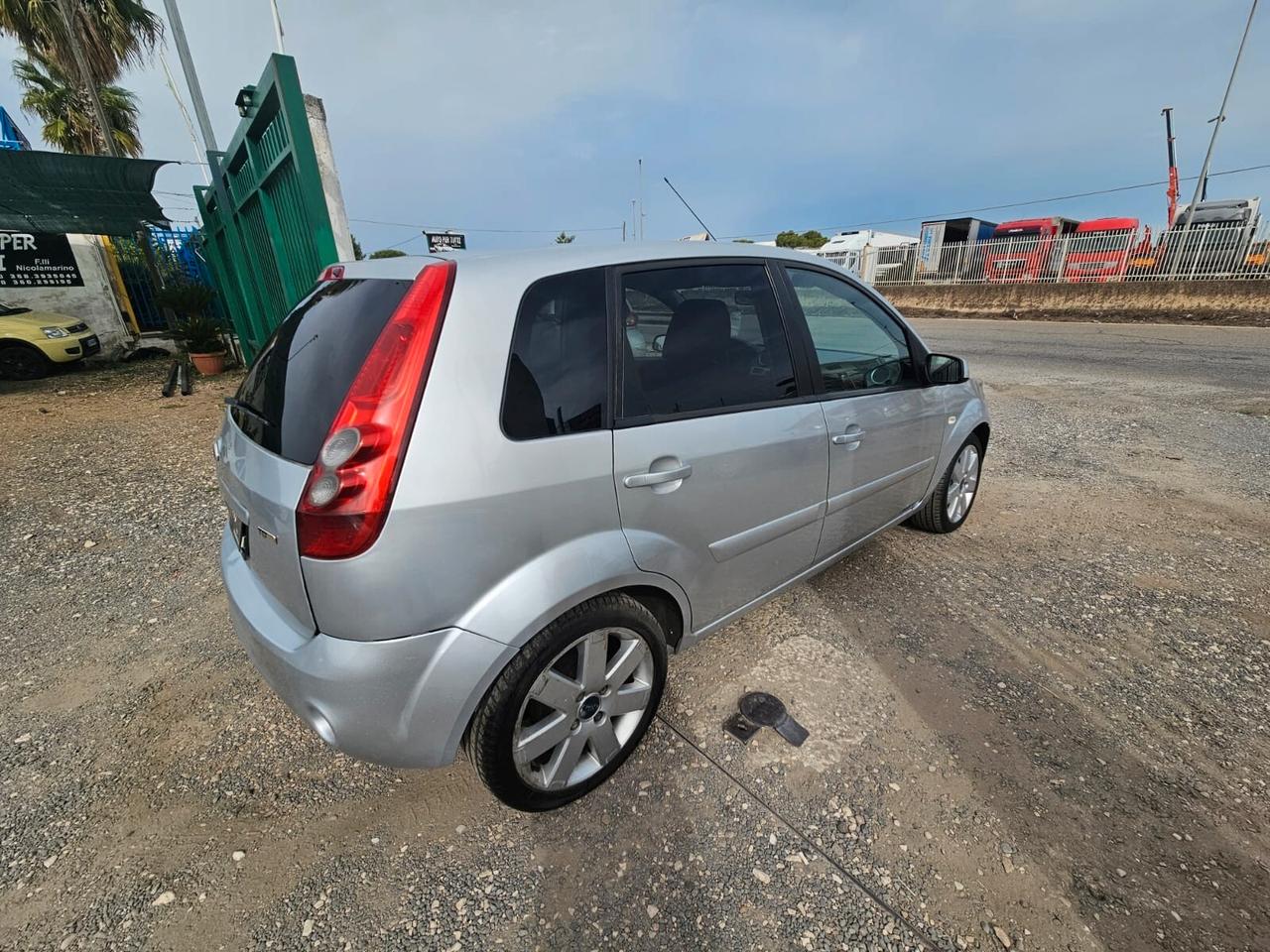 Ford Fiesta 1.4 TDCi 5p