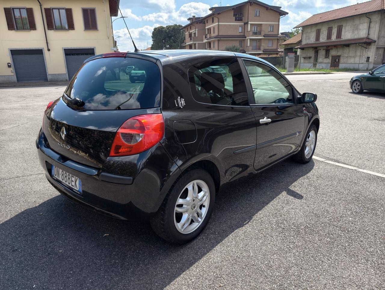 Renault Clio 1.2 16V 3 porte Le Iene