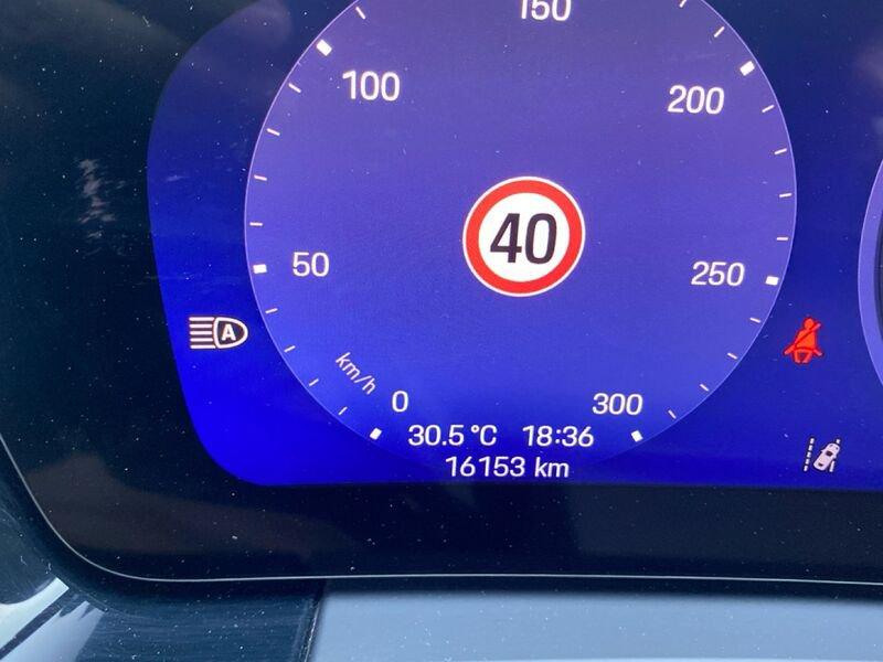 Porsche Macan Macan 4 EV 100 kWh 408 CV