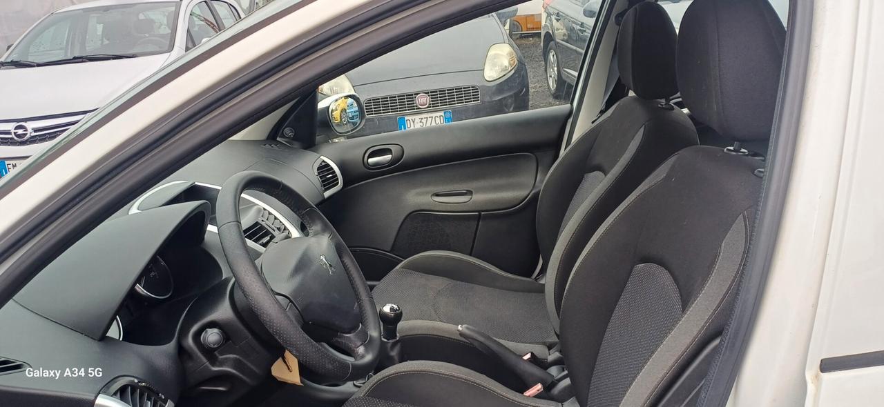 Peugeot 206 Plus 1.1 60CV 5p. Generation ECO GPL