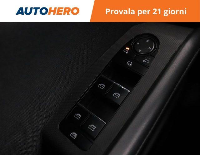 MAZDA 3 2.0L Skyactiv-G M-Hybrid Exceed