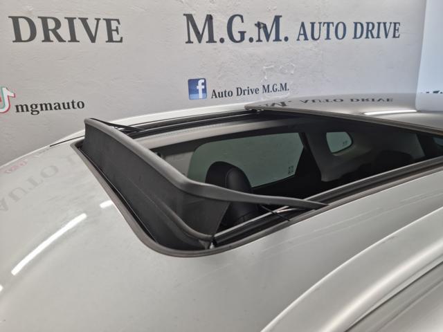 MG EHS Plug-in Hybrid Luxury