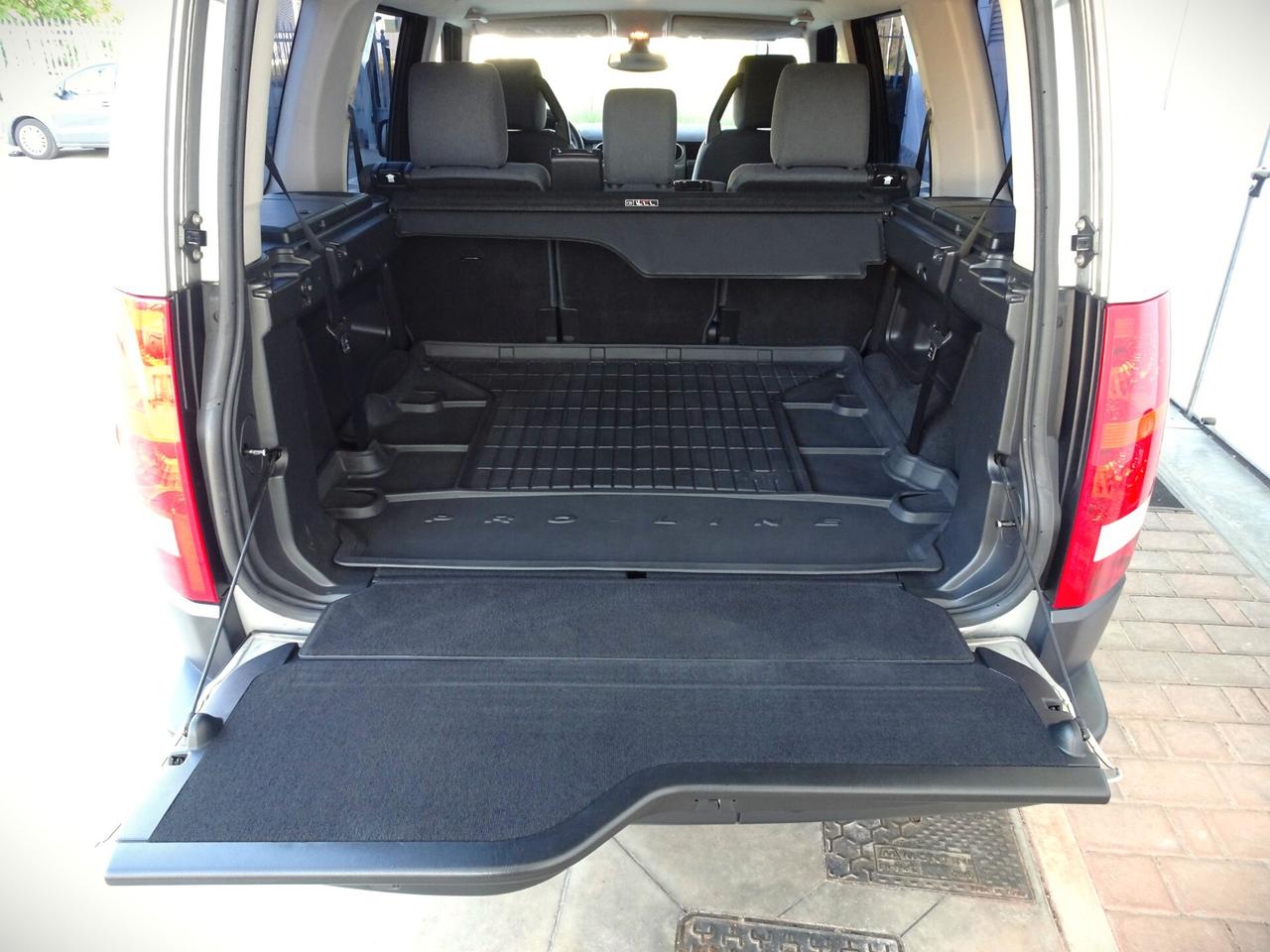 LAND ROVER Discovery 3 2.7 TDV6 190CV 7 posti ASI