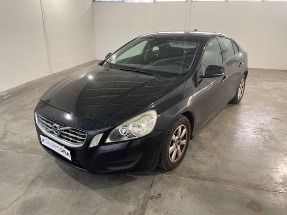 Volvo S60 II 2010 Diesel 2.0 d3 Kinetic 136cv