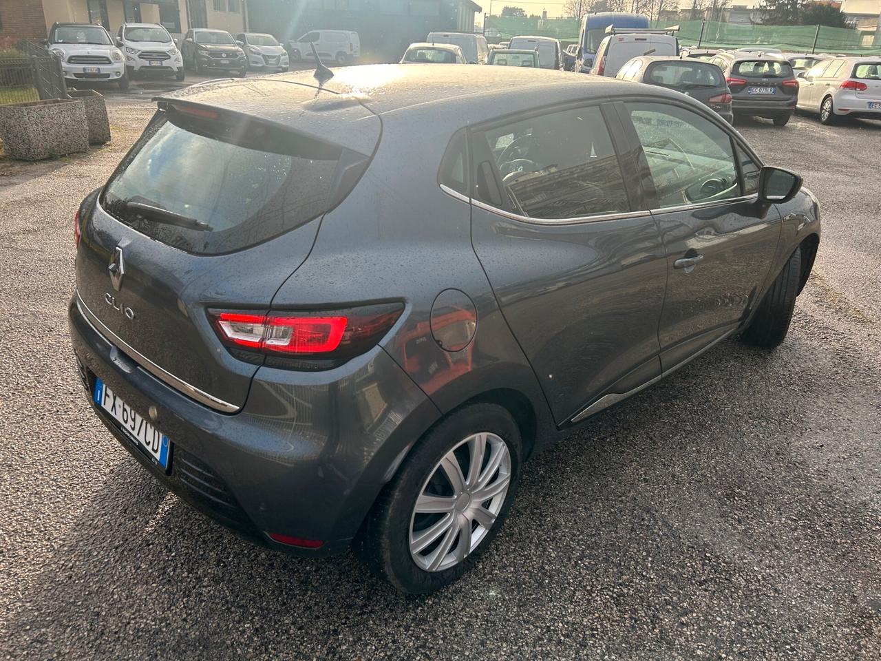 Renault Clio dCi 8V 75 CV 5 porte Moschino Zen