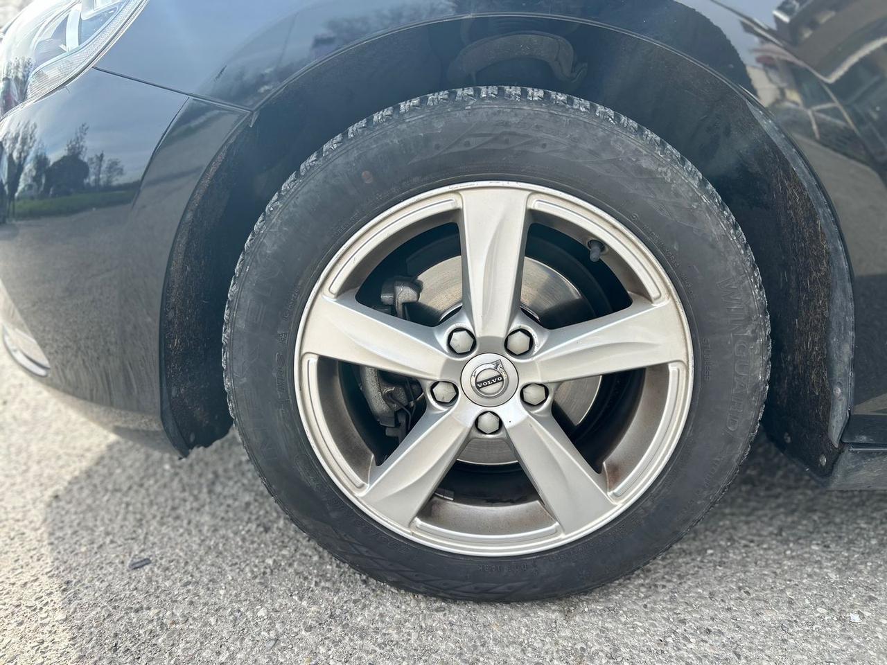 Volvo V40 kinetic 2.0 d2 #9224