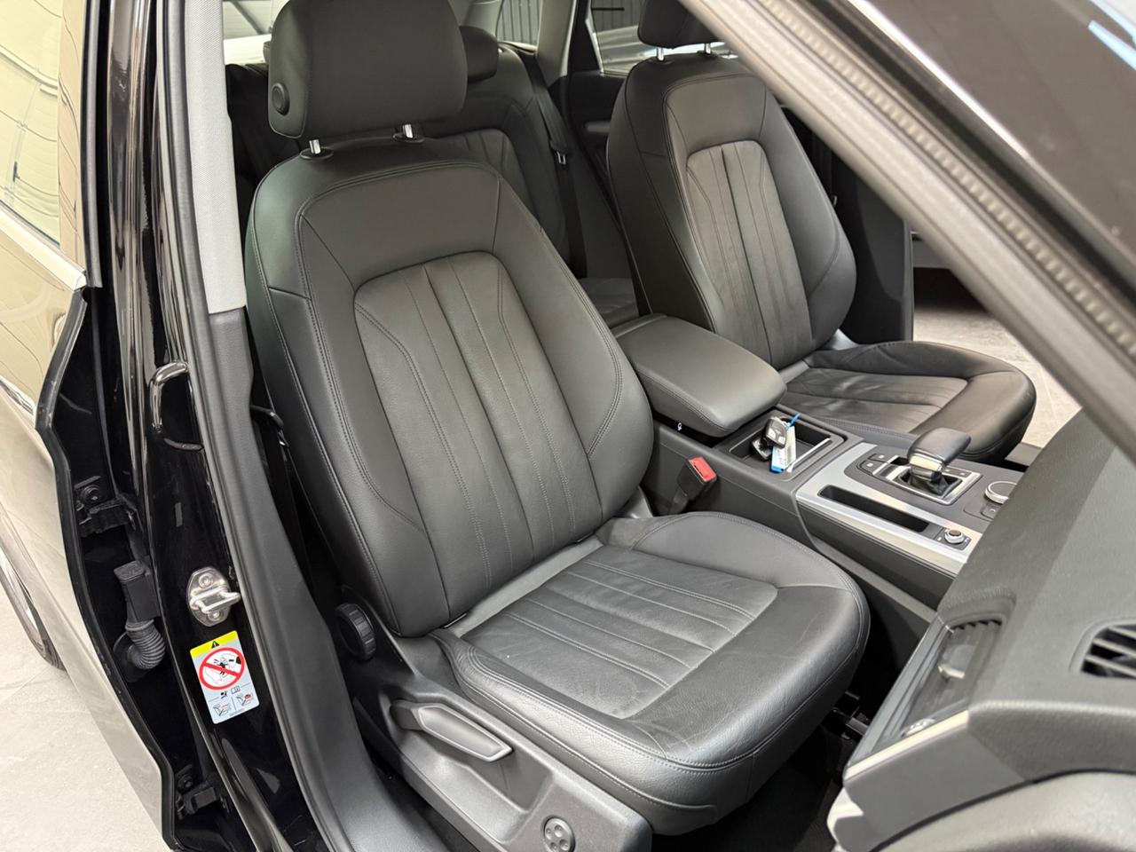 Audi Q5 35 TDI quattro S tronic Business Design