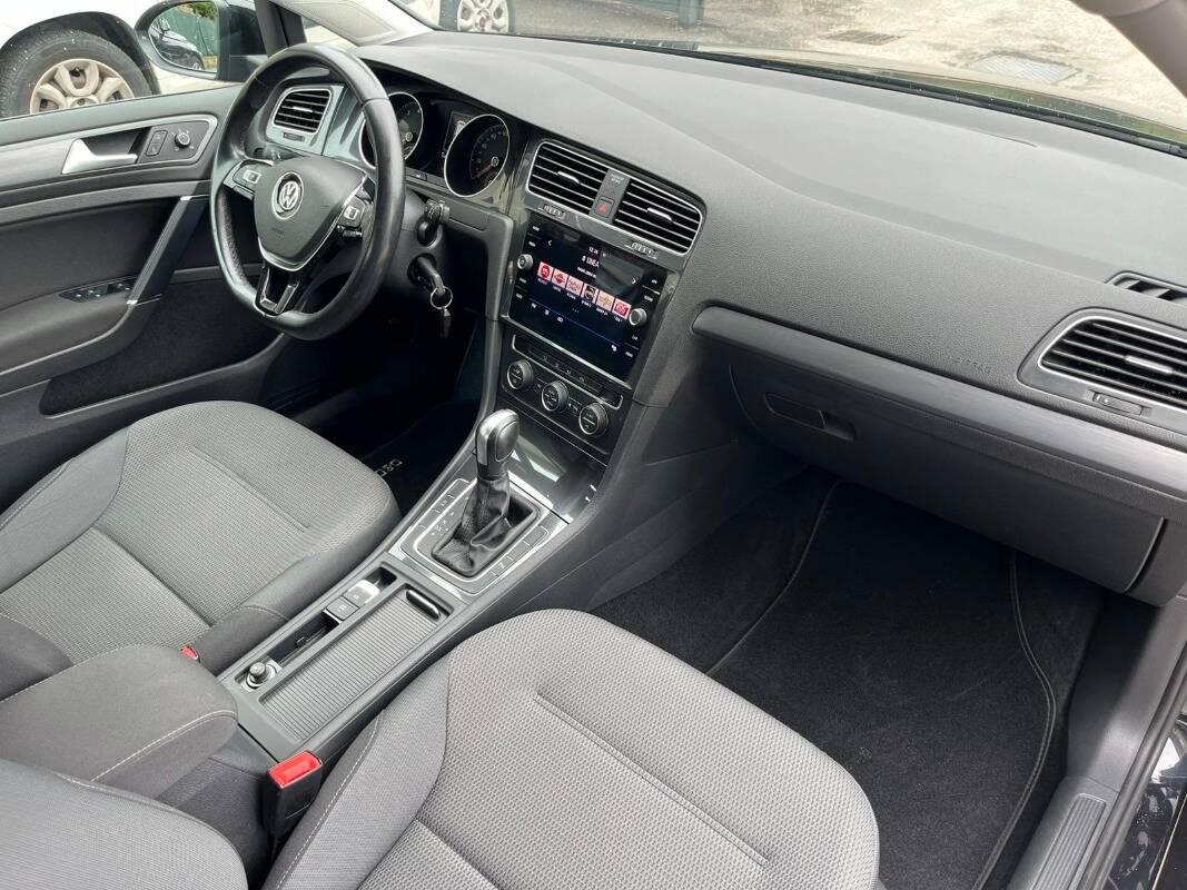 Volkswagen Golf 1.5 tgi Business 130cv dsg