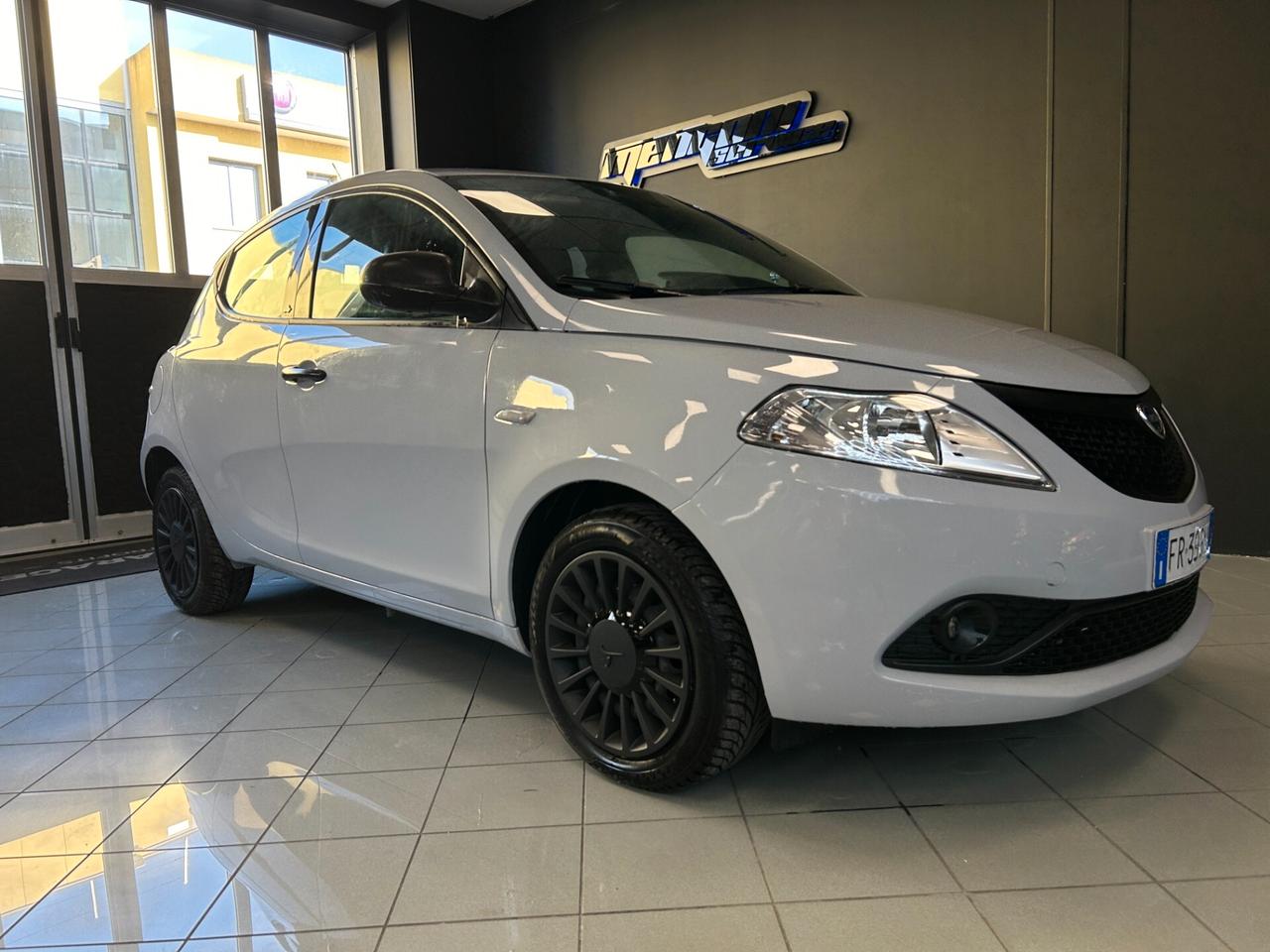 Lancia Ypsilon 1.2 69 CV 5 porte GPL Ecochic Gold