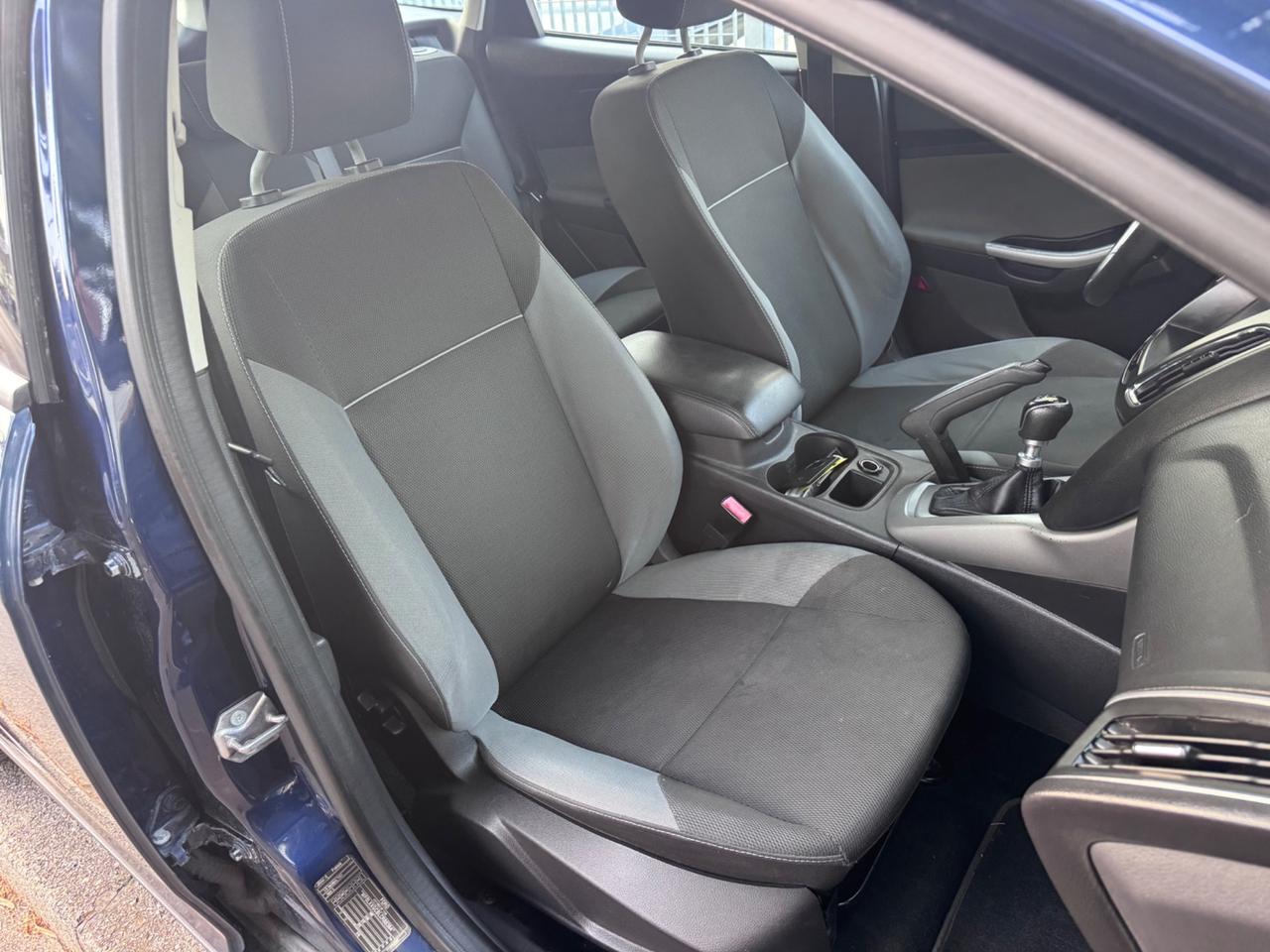 Ford Focus 1.6 TDCi 115 CV SW neopaten garanzia 12 mesi