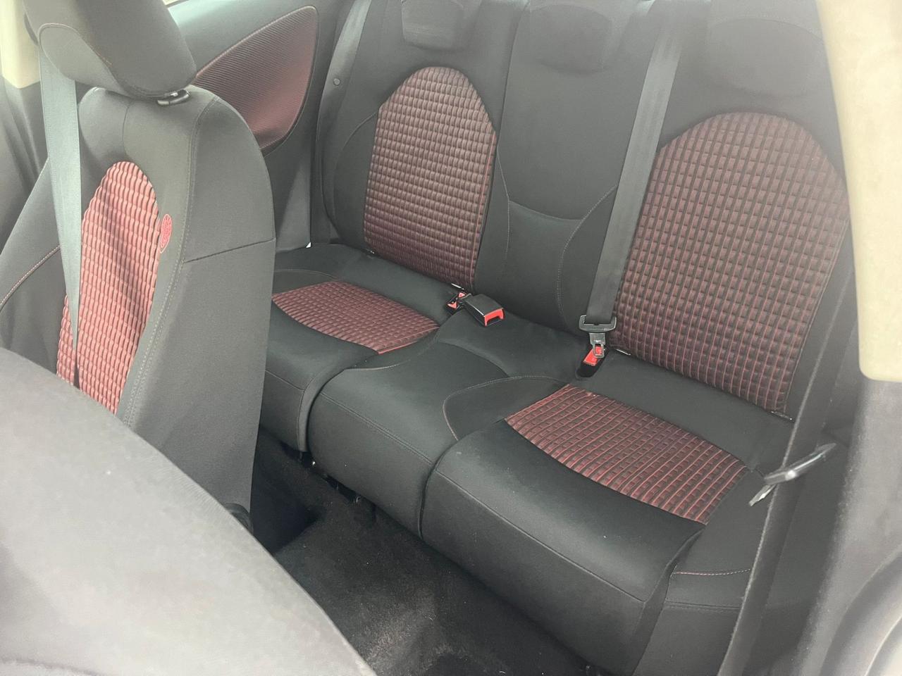 Alfa Romeo MiTo 1.6 JTDDistinctive Sport Pack Unipro 2009