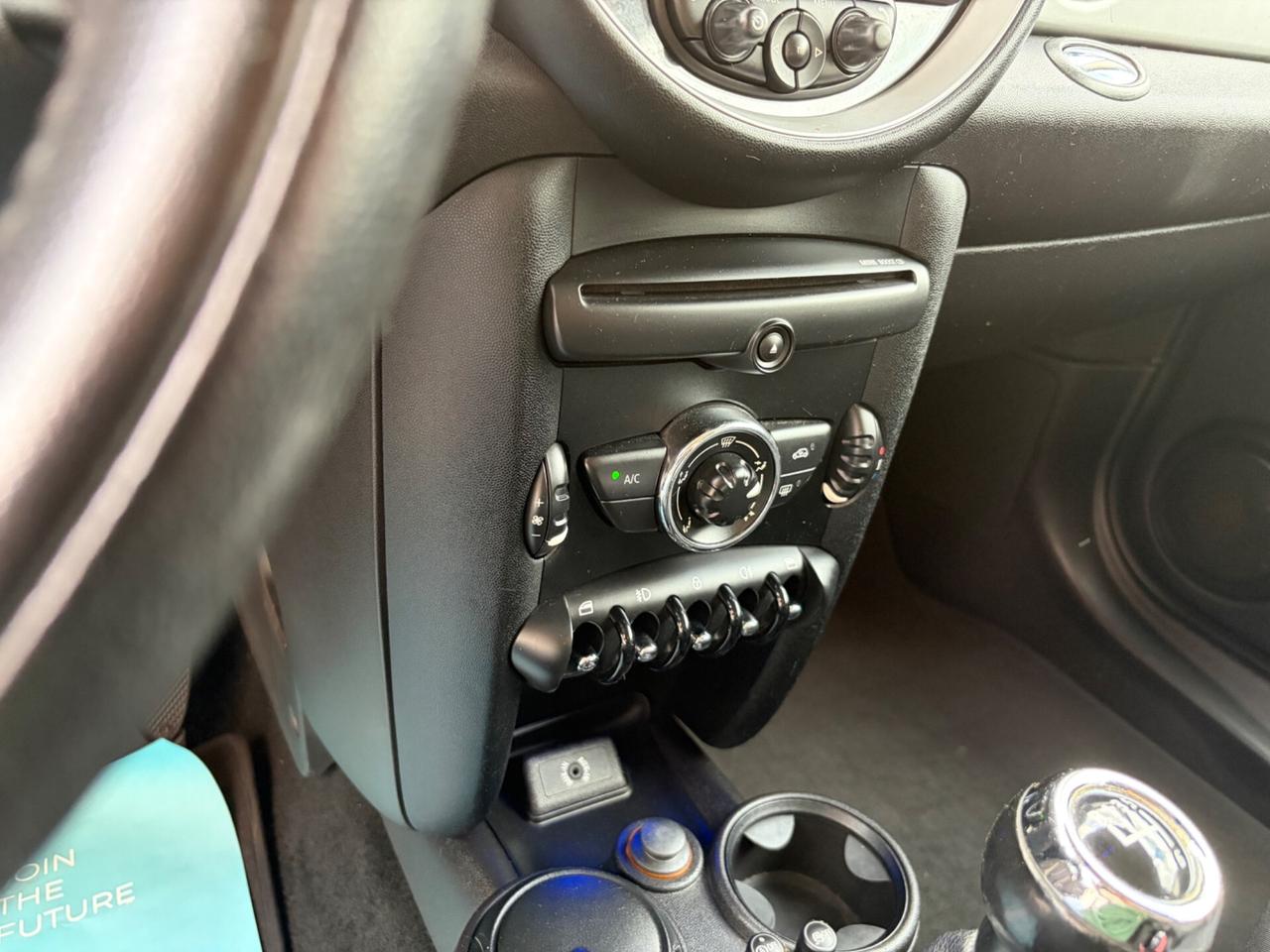 Mini 1.6 16V Cooper D KM 100000