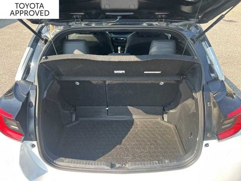 Toyota Yaris 1.5 HYBRID STYLE