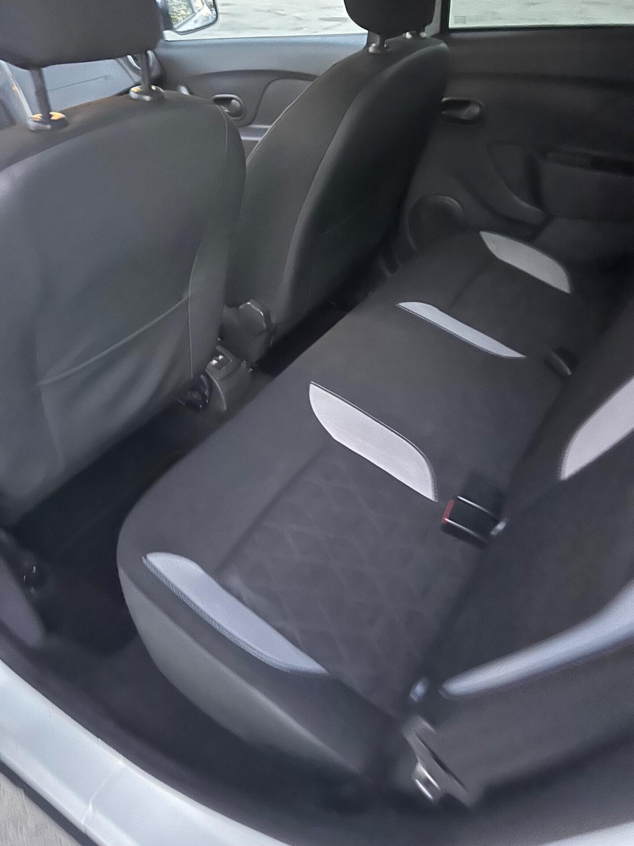 Dacia Sandero Stepway 1.5 dCi 8V 90CV Prestige 2014