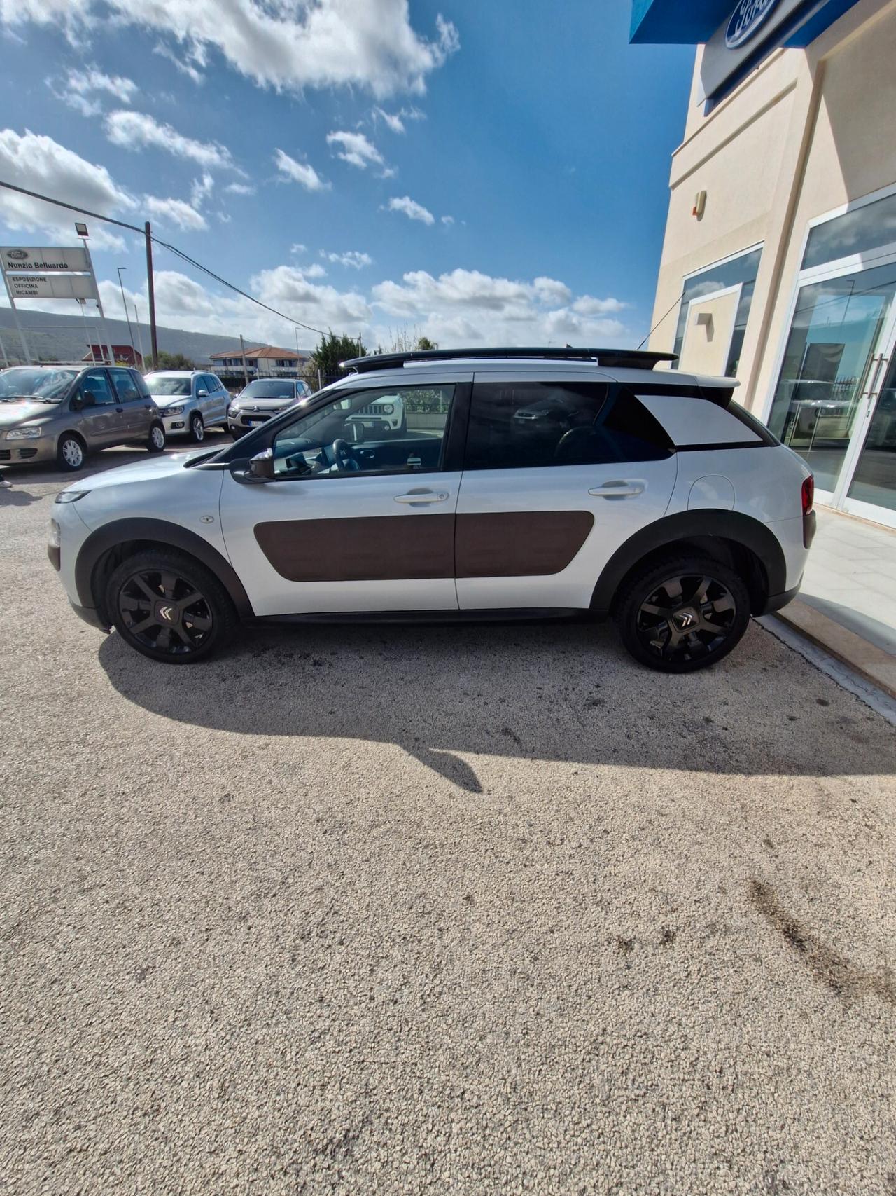 Citroen C4 Cactus BlueHDi 100 Shine