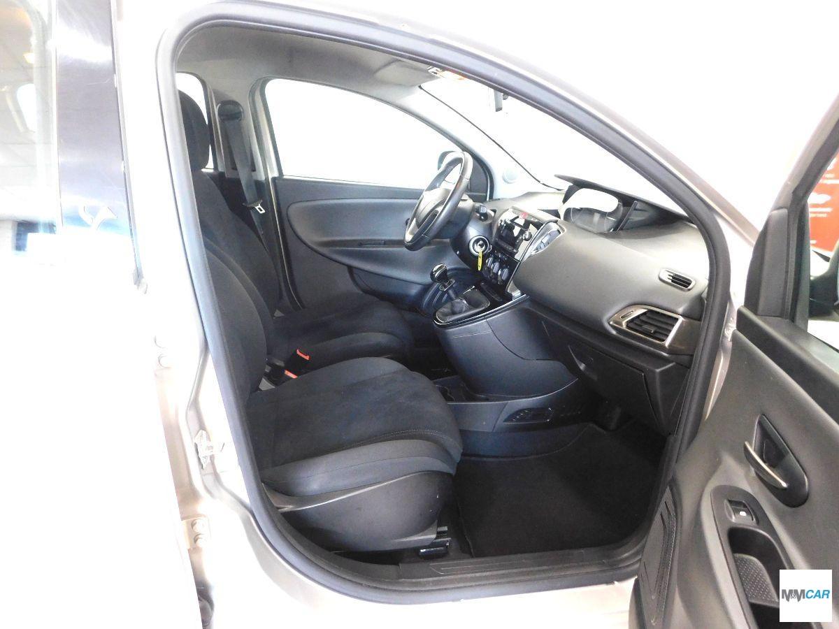 LANCIA - Ypsilon - 1.2 69 CV 5p. Gold