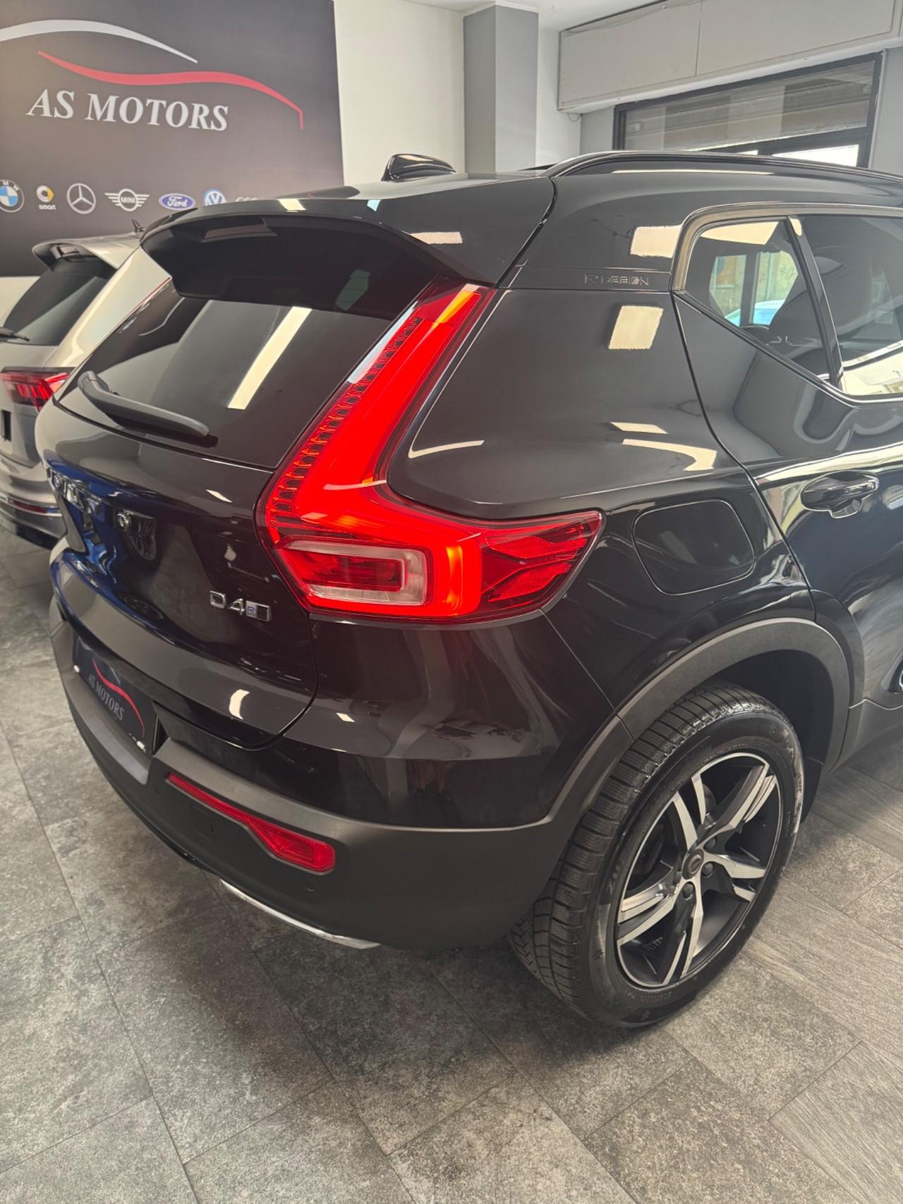 Volvo XC40 D4 2.0 190 Cv AWD R-design Tetto apribile