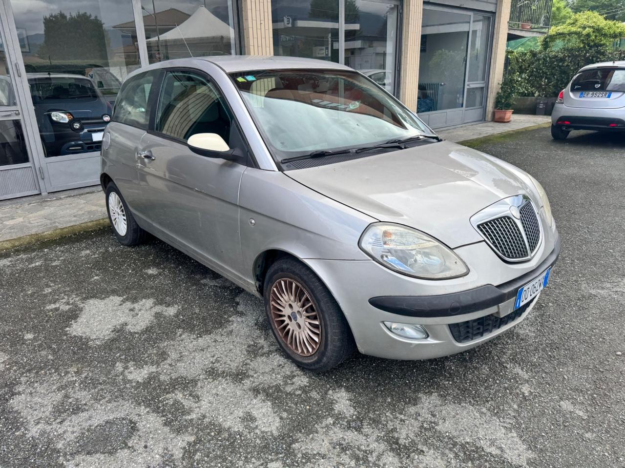Lancia Ypsilon 1.2 Argento