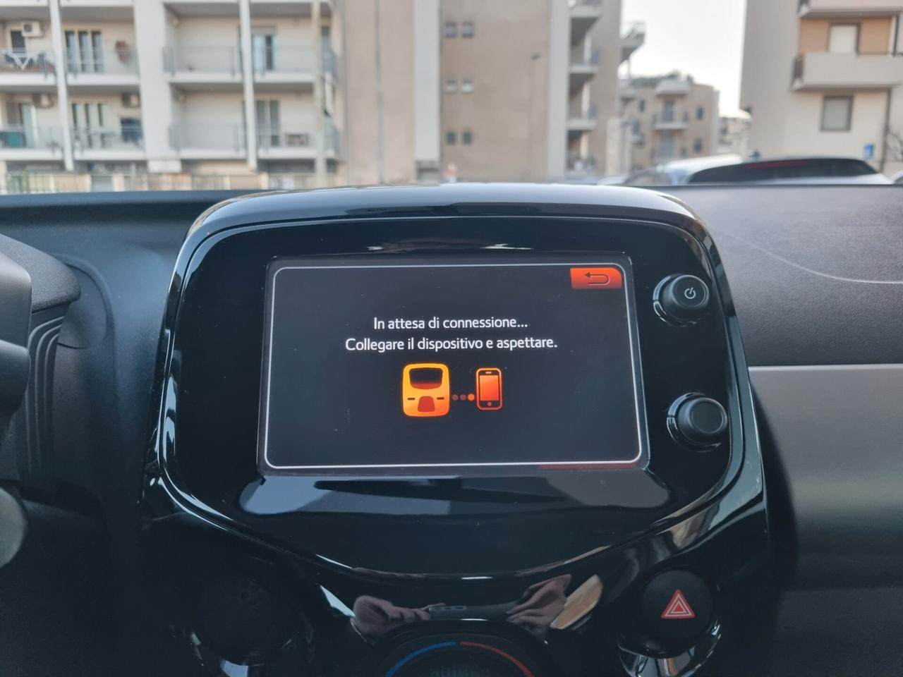 Citroen C1 VTi 68 ETG 5 porte Shine