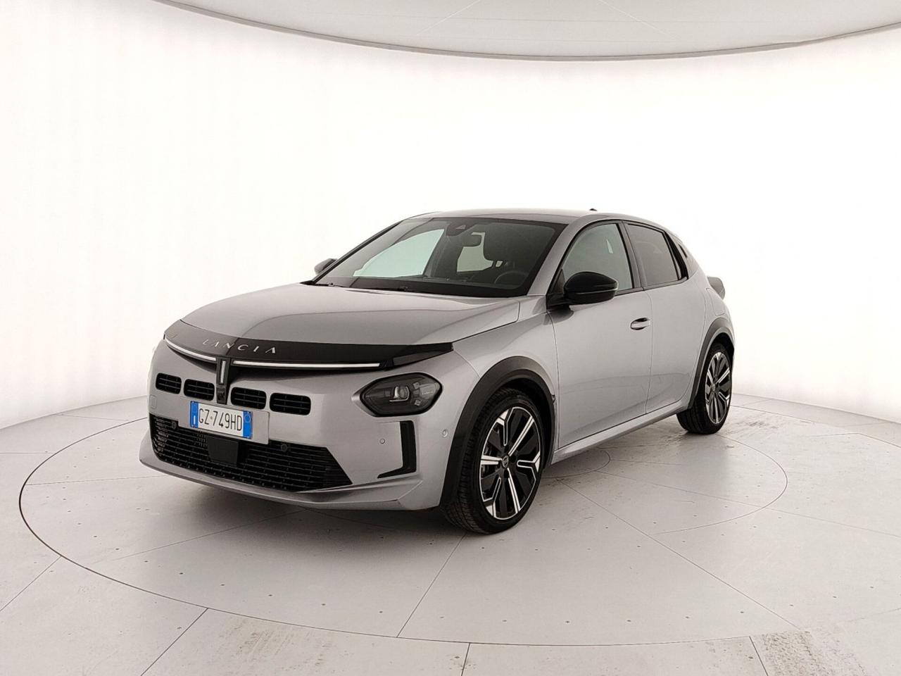 Lancia Ypsilon Hybrid e-DCT LX