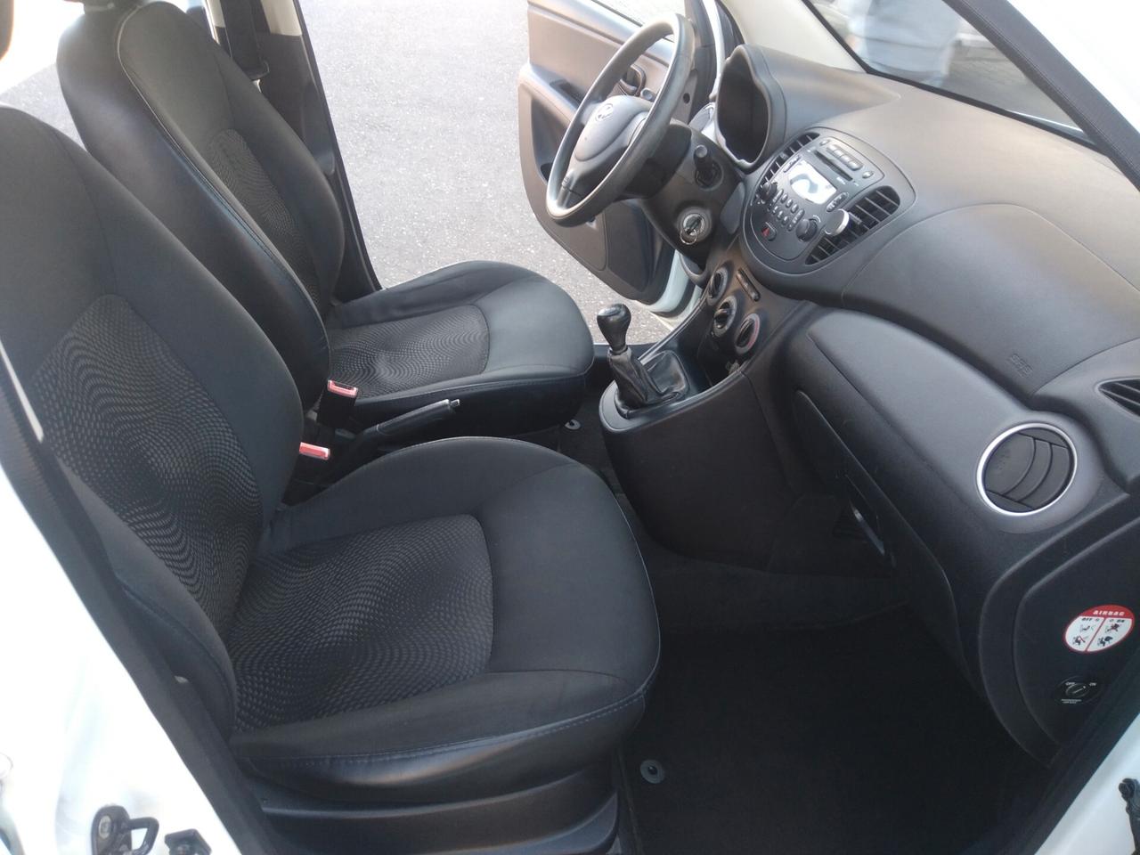 Hyundai i10 1.1 69cv 12V Sound Edition x neopatentati