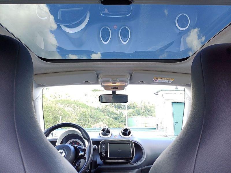 smart fortwo 1.0 Youngster 71cv twinamic