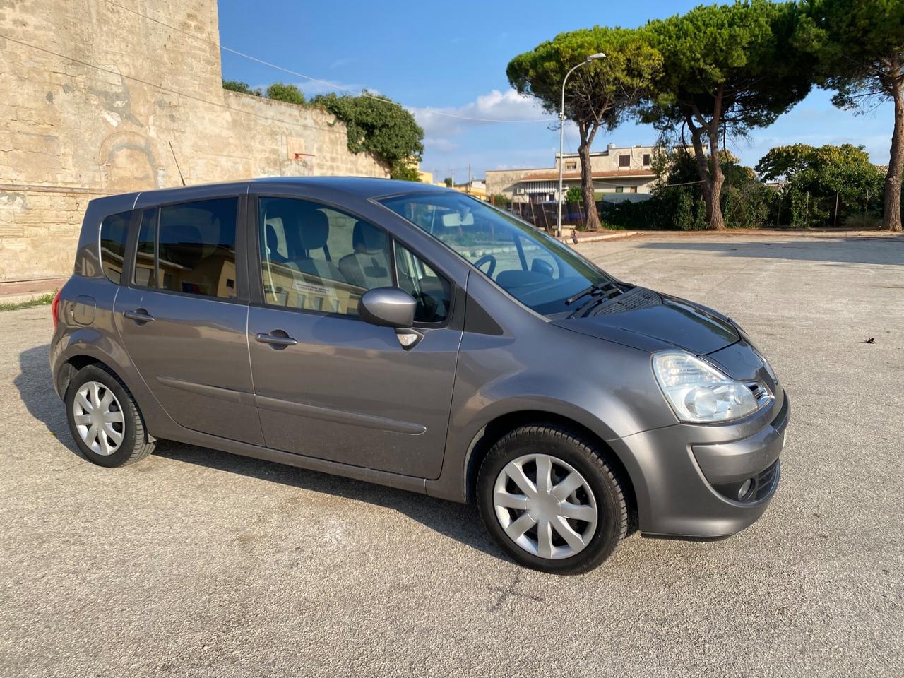 Renault Modus Grand Modus 1.6 16V Dynamique