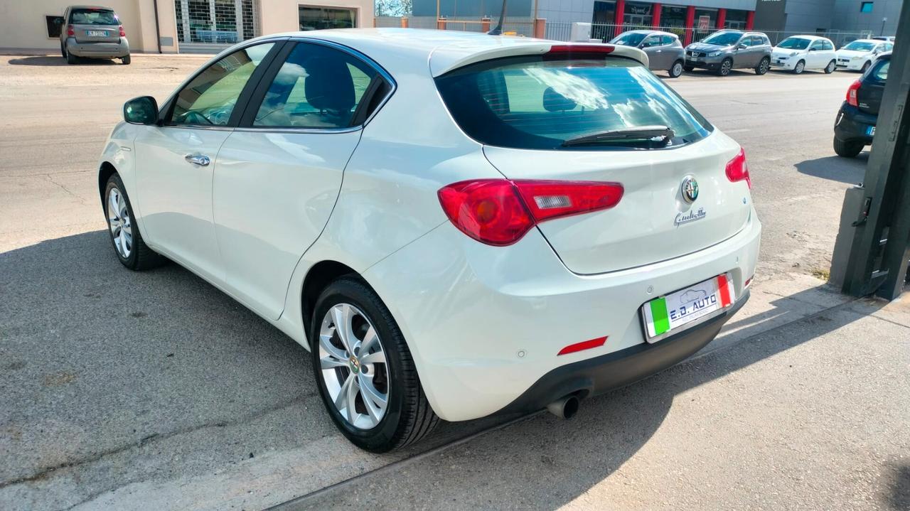 Alfa Romeo Giulietta 1.6 JTDm-2 105 CV Exclusive