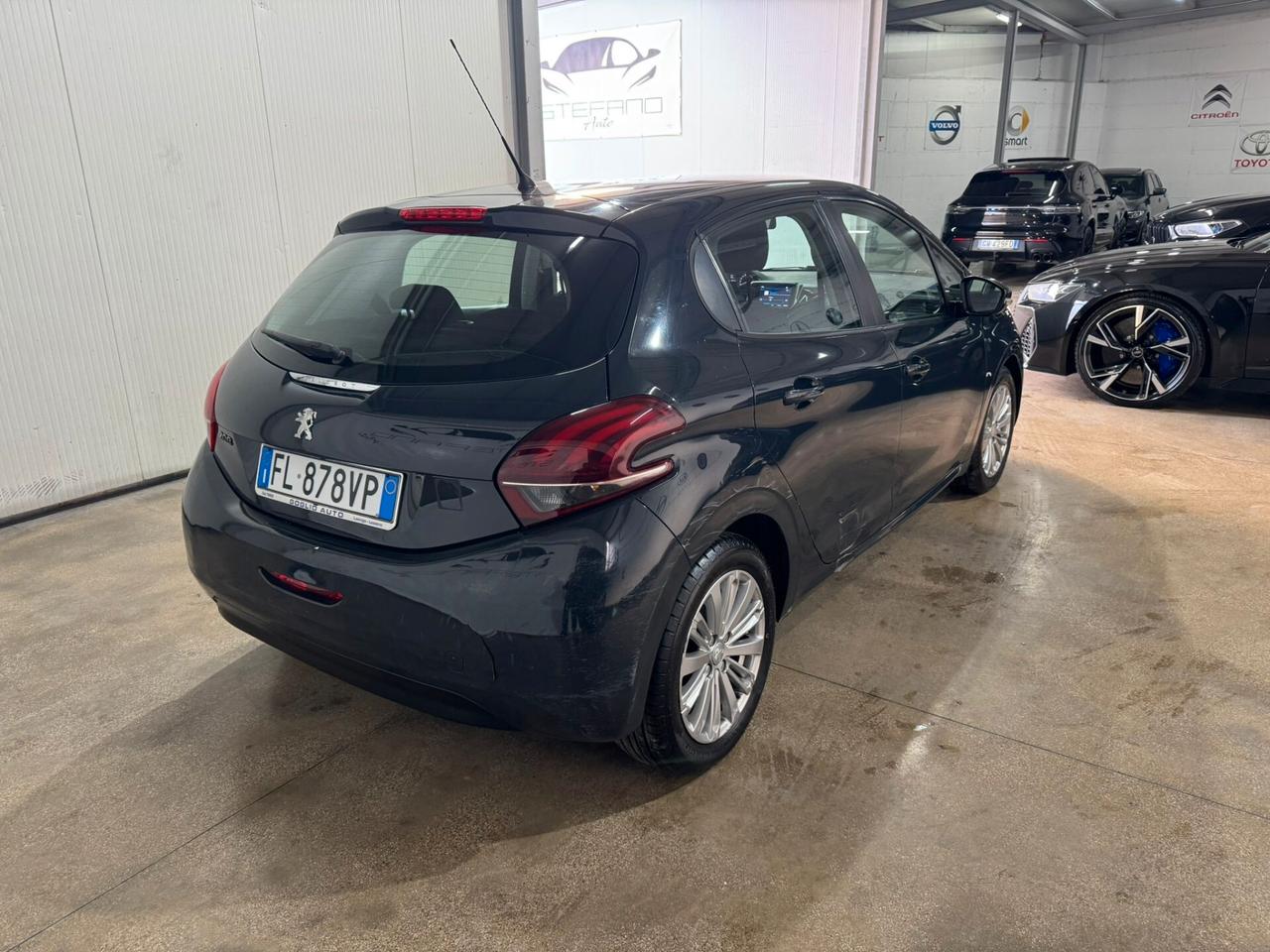 Peugeot 208 BlueHDi 75 5 porte Allure