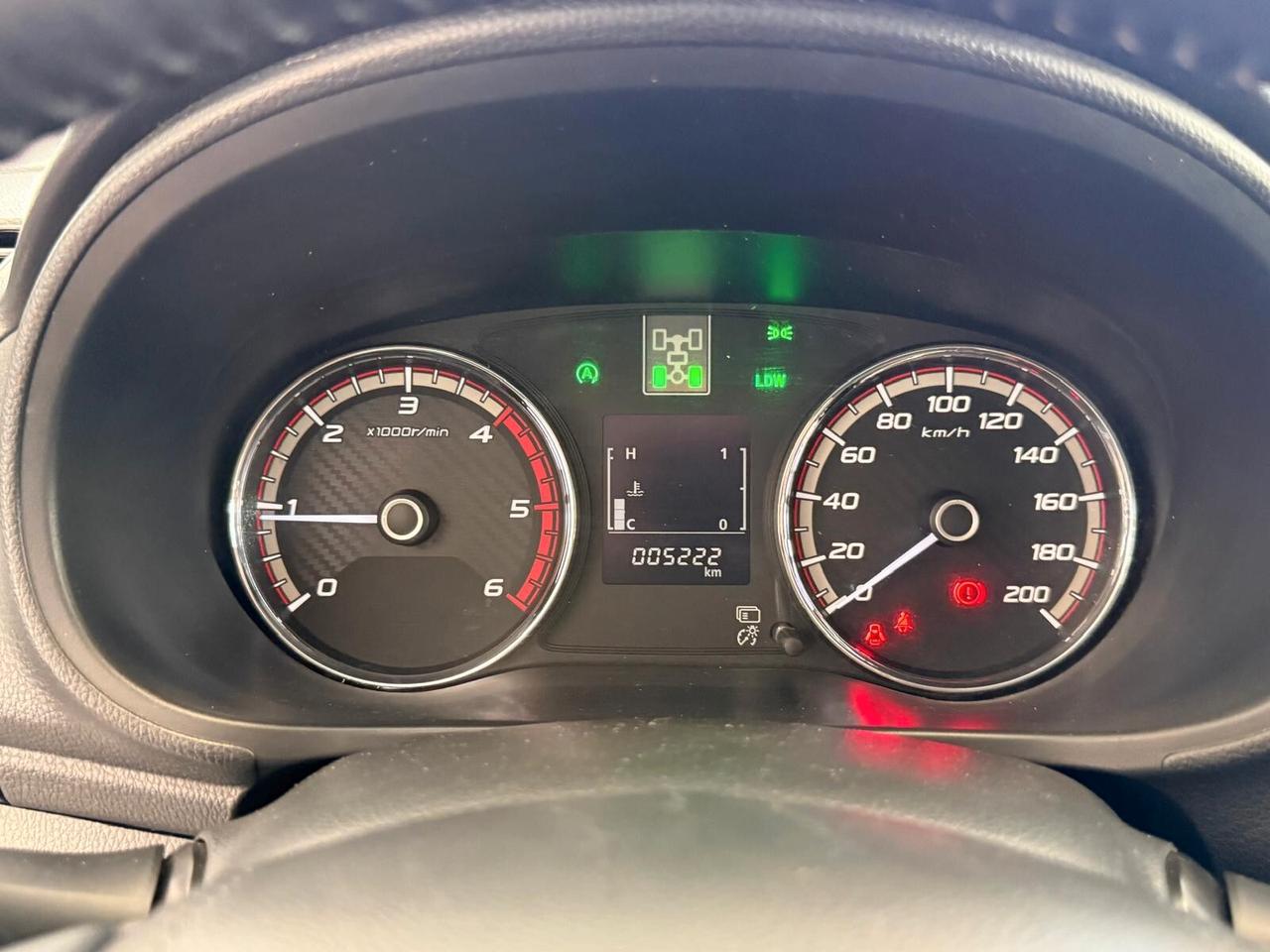 L200 ClubCab 2.4 DI-D 154cv Invite 4wd Super Select 6M