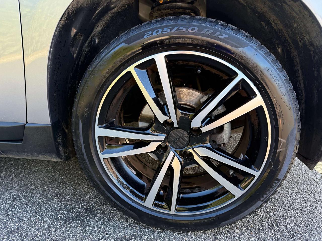 Peugeot 2008 2008 1.6 bluehdi Allure 100cv