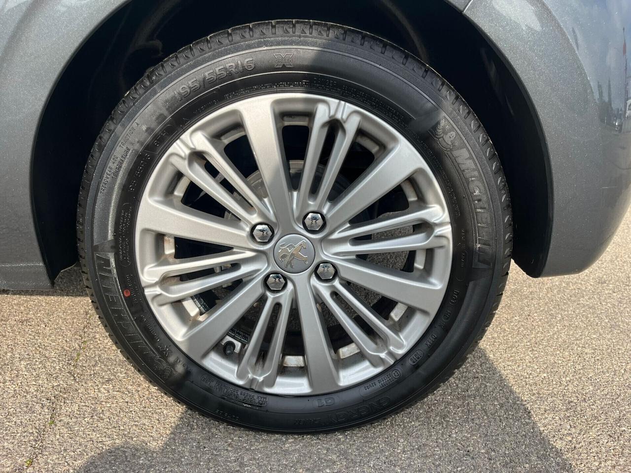 Peugeot 208 BlueHDi 75 5 porte Allure Unipro 2016