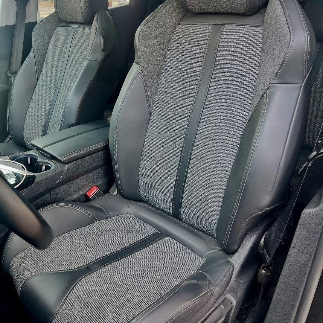 Peugeot 3008 BlueHDi 130cv **FULL**