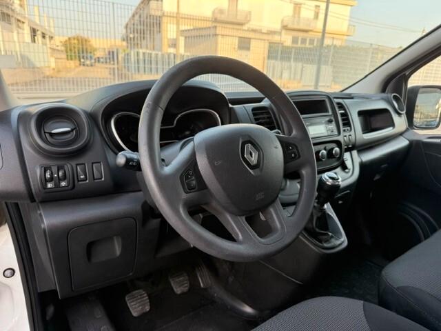 Renault Trafic 2.0 dCi 120 cv P.c T.n Ice 2021