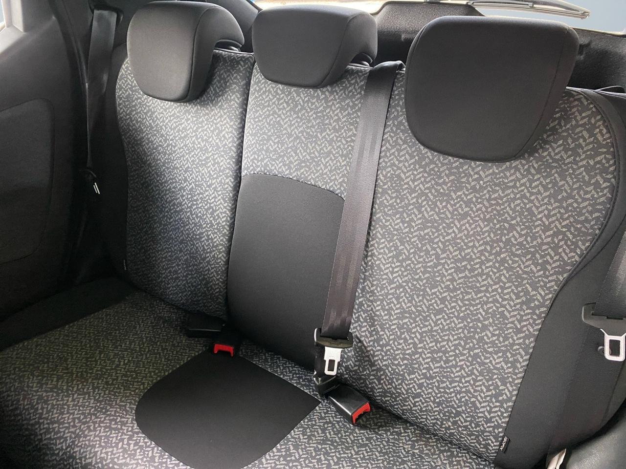 LANCIA Ypsilon III 2021 - Ypsilon 1.0 firefly hybrid Silver s&s 70cv 5p.ti