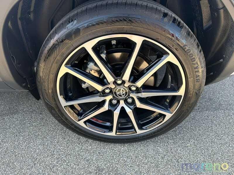 Toyota Yaris Cross 1.5h GR Sport fwd 130 CV e-cvt
