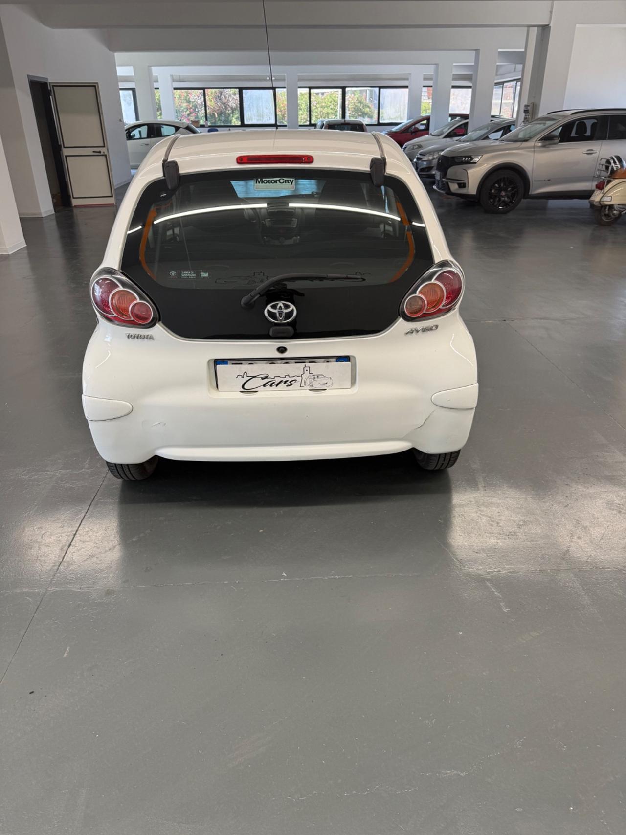 Toyota Aygo 1.0 12V VVT-i 5 porte Lounge Connect