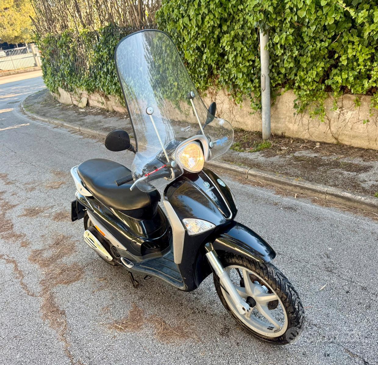 Piaggio liberty 200 omologato 2 posti revisionato