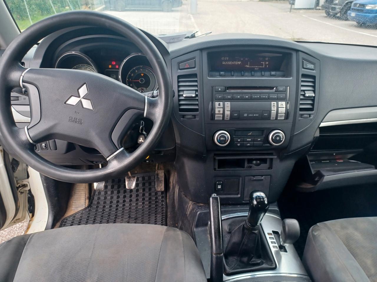 Mitsubishi Pajero 3.2 DI-D 16V 5p. Intense