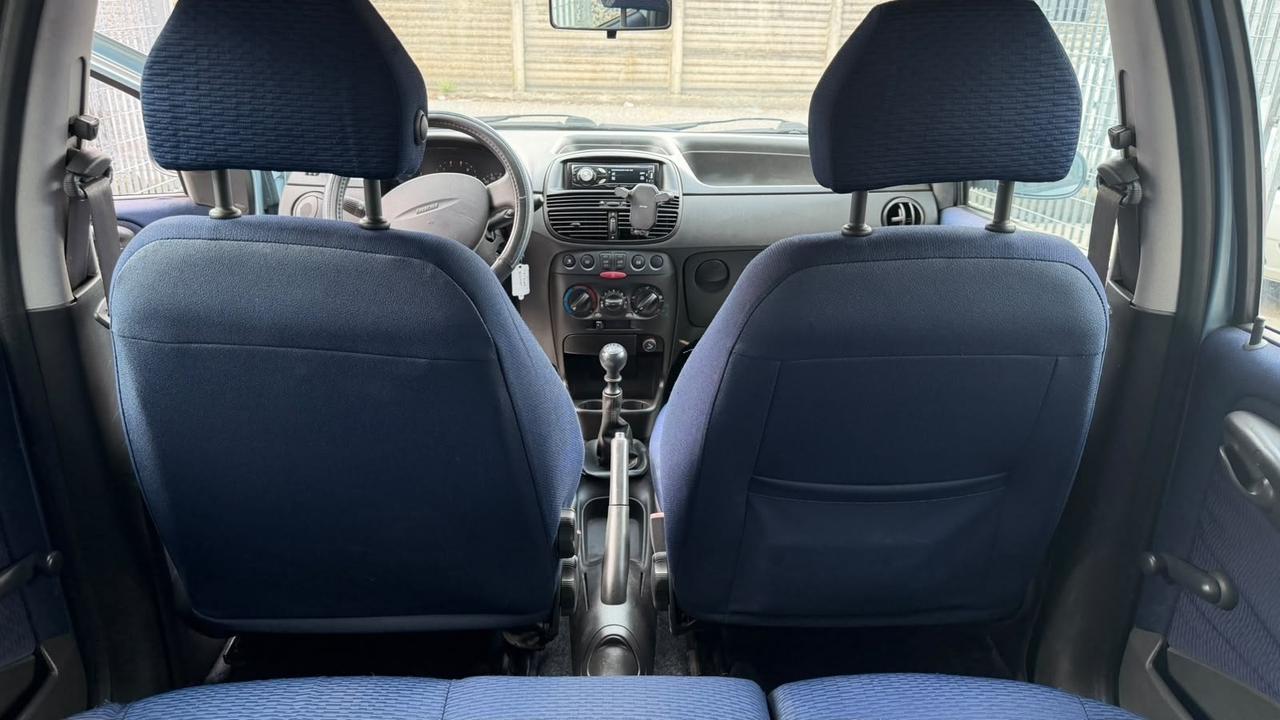 Fiat Punto 1.2i cat 5 porte EL