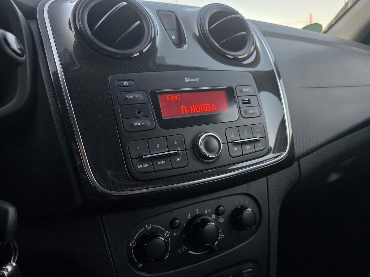 Dacia Sandero 1.0 SCe 12V 75CV Start&Stop Essential