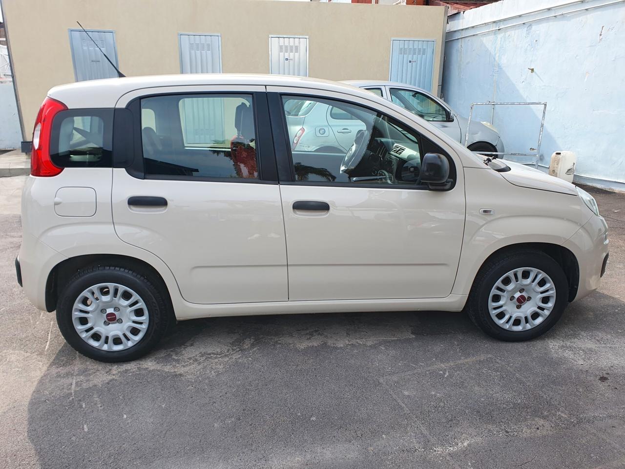 Fiat Panda 1.2 Easy km 28000 anno 2017