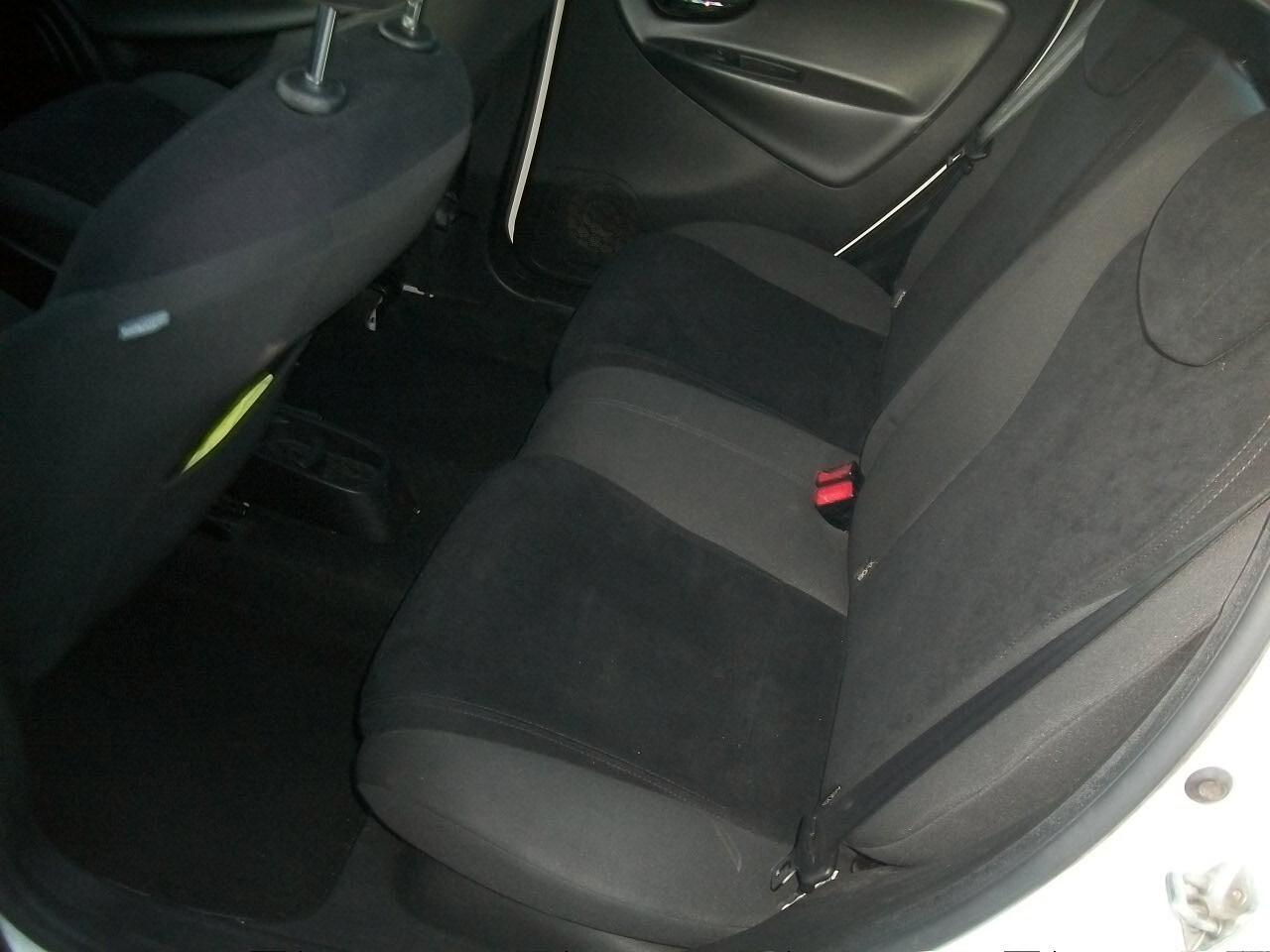 Lancia Ypsilon 1.2 69 CV 5 porte S&S Silver CC 1242 BENZINA EURO 05 KM 92630 TALIANDATI GARANZIA UN ANNO N 08 GOMME E CERCHI N 4 INVERNAL IN FERRO CON COPRI CERCHI 95X100 04 CERCHI IN LEGA ESTIVI 90X100