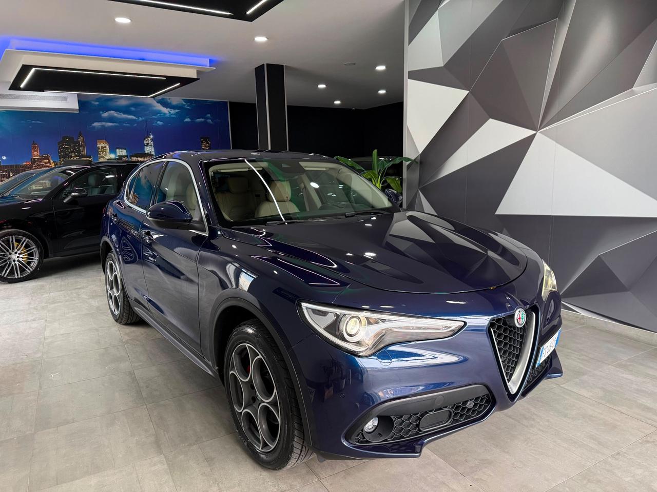 Alfa Romeo Stelvio 2.2 Turbodiesel 210 CV AT8 Q4 Executive