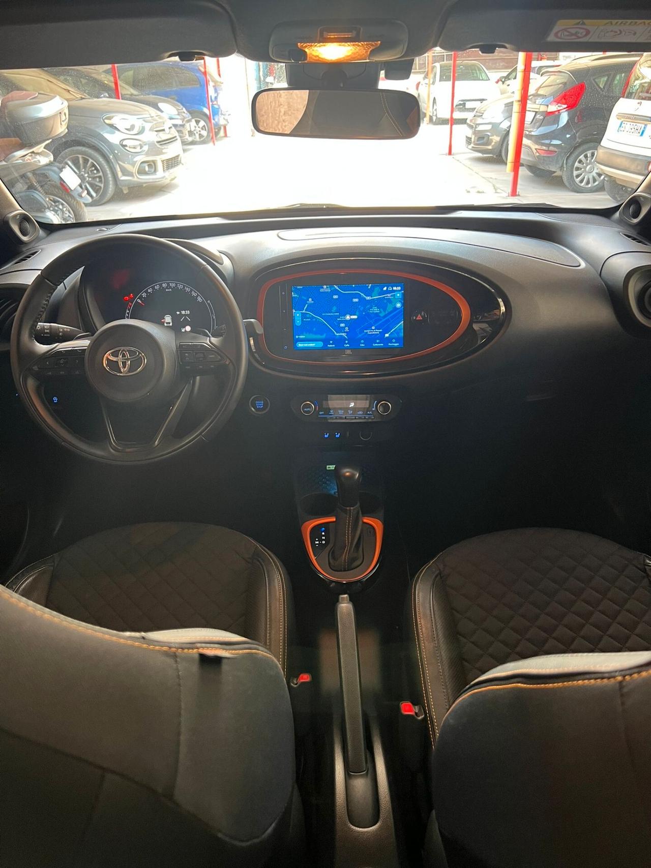 Toyota Aygo X 1.0 72cv AUTOMATICA Limited S-JBL