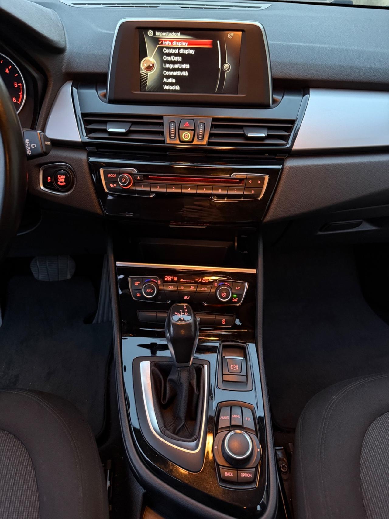 Bmw 2er Active Tourer 218d Luxury