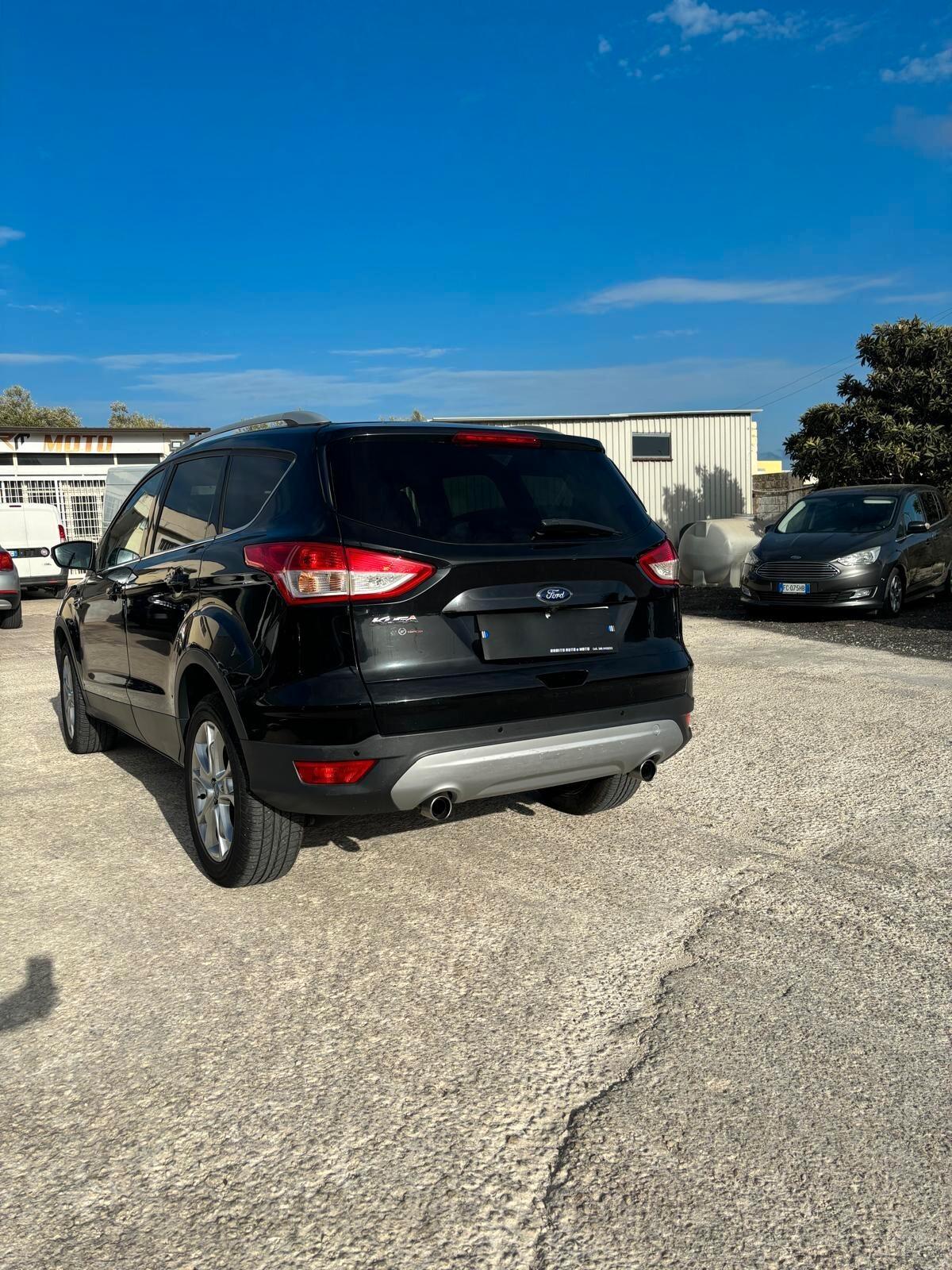 Ford Kuga 2.0 TDCI 140 CV 4WD Powershift Titanium